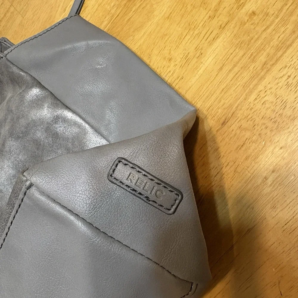 Relic Purse Shoulder Bag Brooke Tote Gray Stripes‎